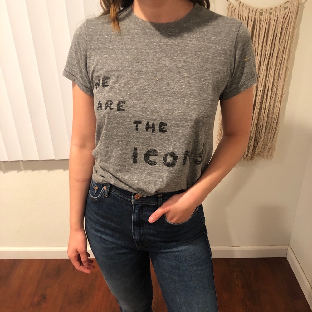 T-shirt size small
